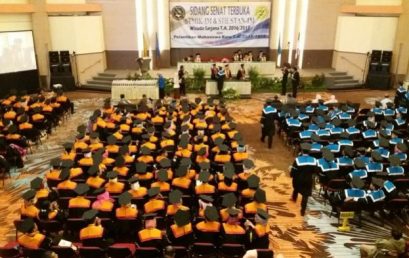 STMIK IM & STIE STAN IM Wisuda 316 Mahasiswa